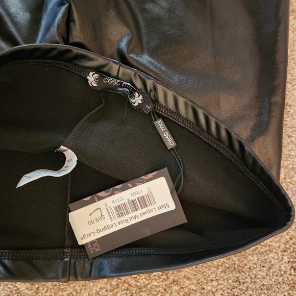 NWT C'est Moi Matt liquid faux leather leggings - Picture 5 of 6